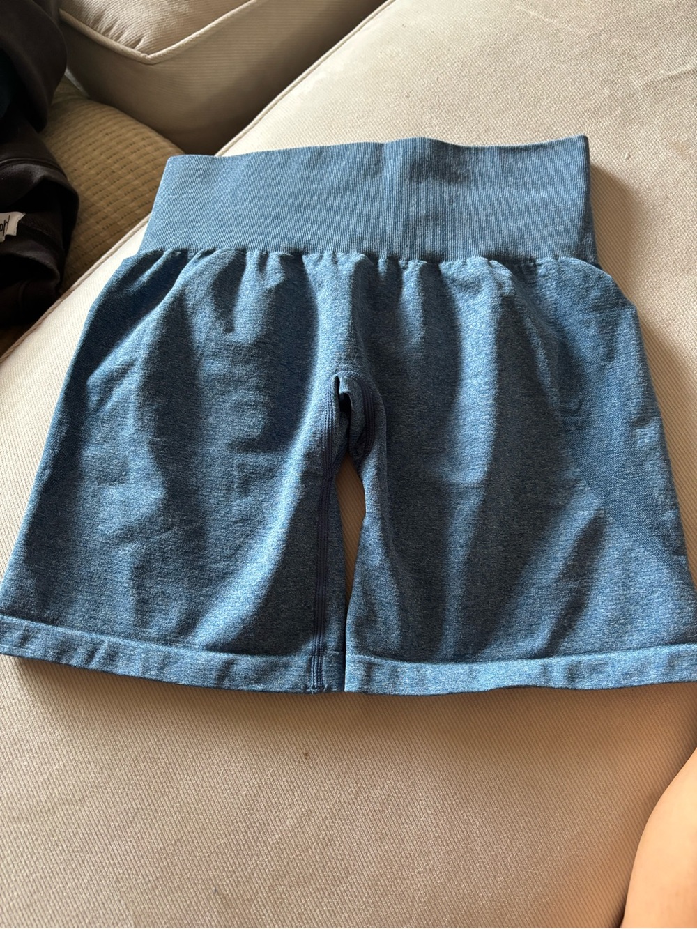 Nvgtn contour shorts